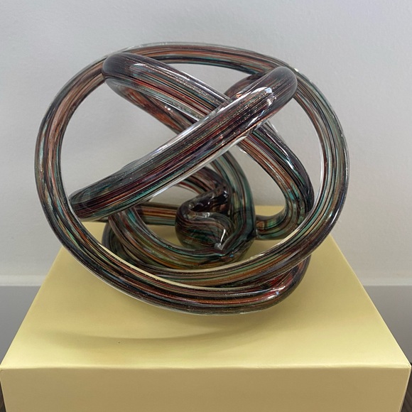 Endless Enternity Knot Art Glass Sculpture Handmade - Picture 2 of 5